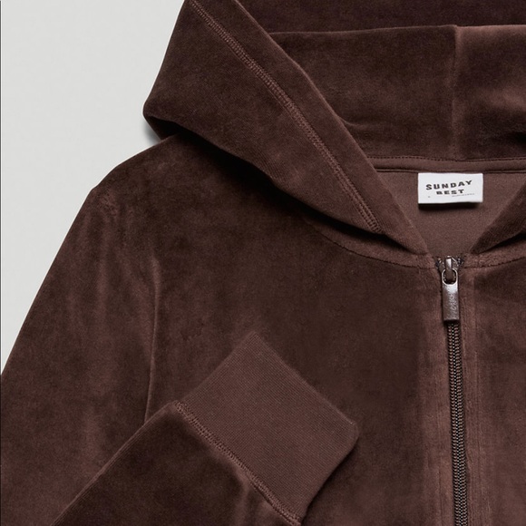 Aritzia Sunday Best Kiera Sweater - Picture 2 of 4